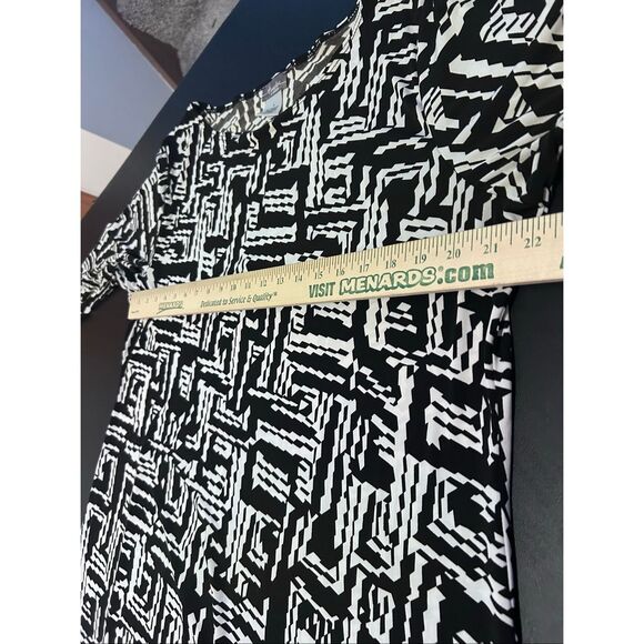 Travelers by Chico's Women’s Size 3 (XL) Black White Asymmetrical Tunic Top - Picture 8 of 11